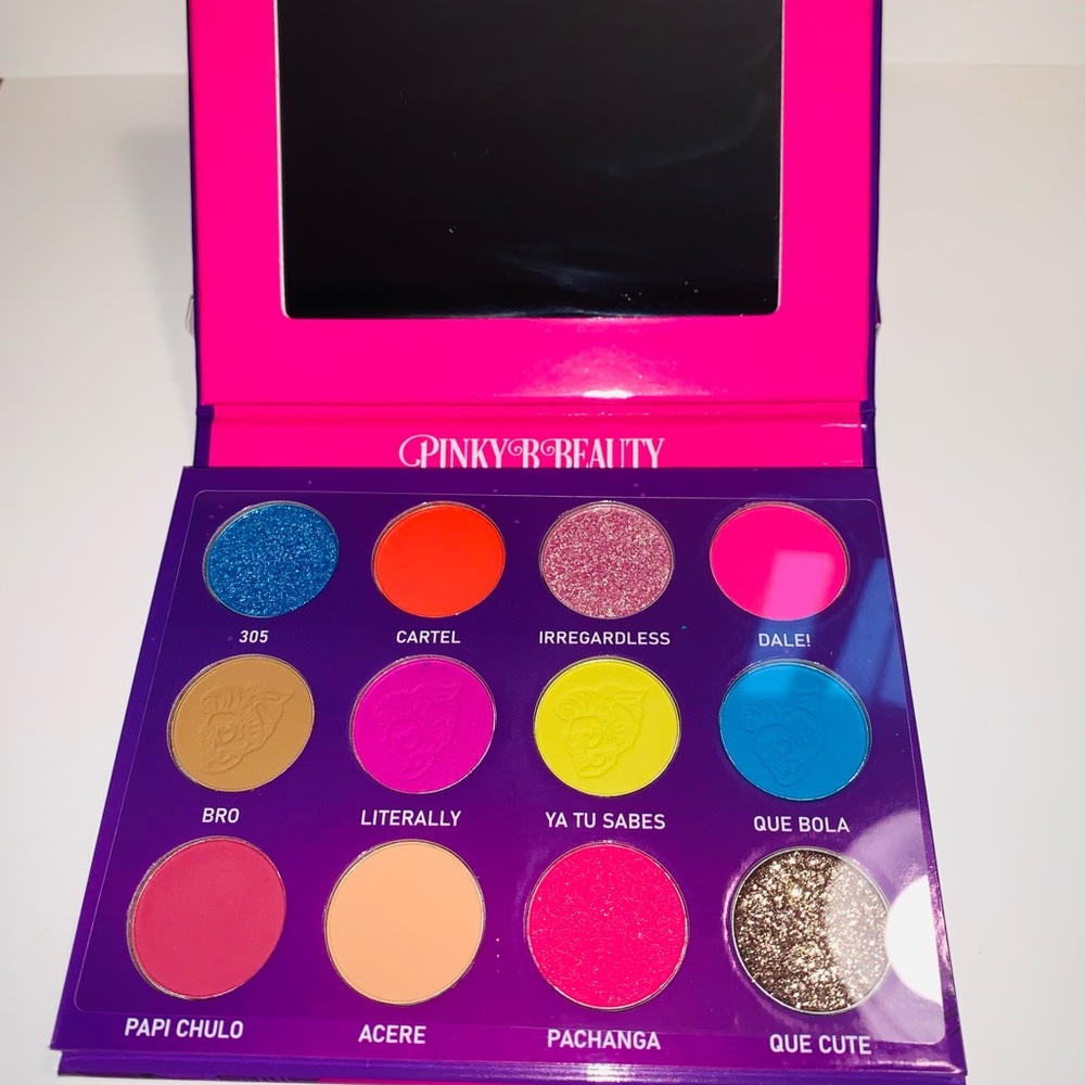 Welcome 2 Miami  eyeshadow palette